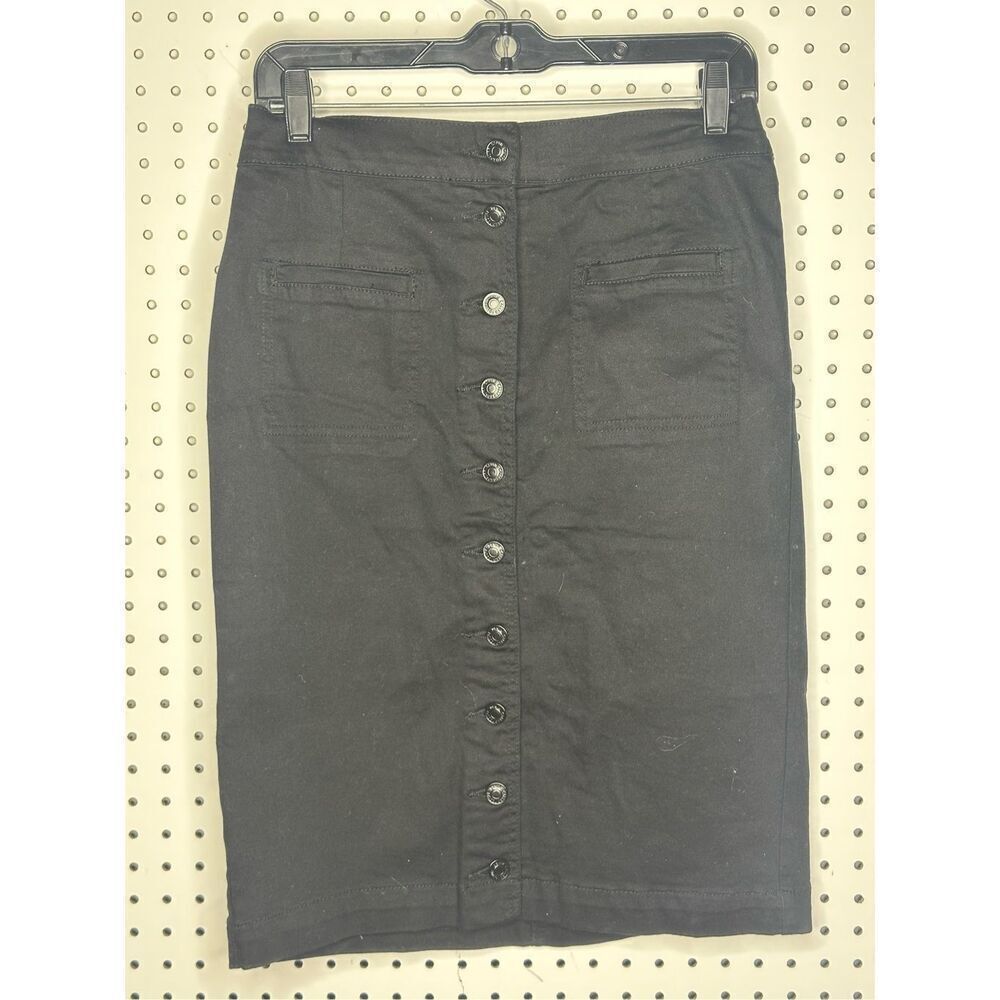 Called to Surf Button up skirt black size M